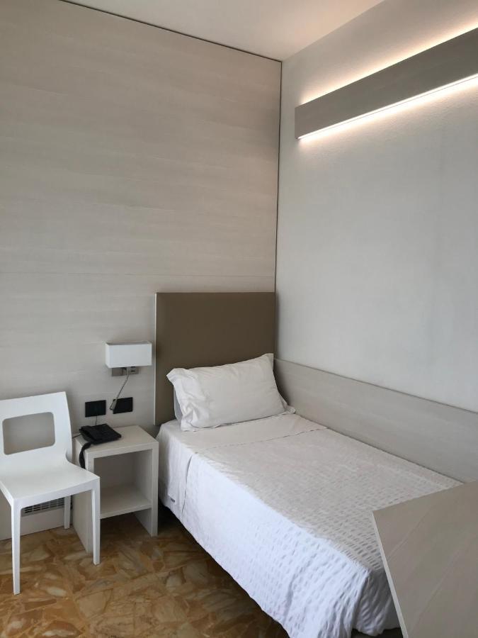 Hotel Adler Alassio Exterior photo
